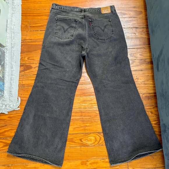 Levi's Premium - Ribcage Bell High Rise Flare Jeans - Black Wash - Size: 34 - Picture 3 of 5